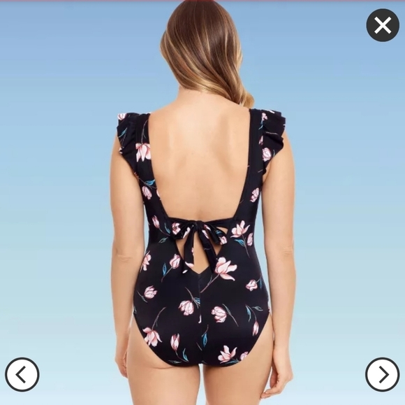 One piece bathing suit - Picture 2 of 5